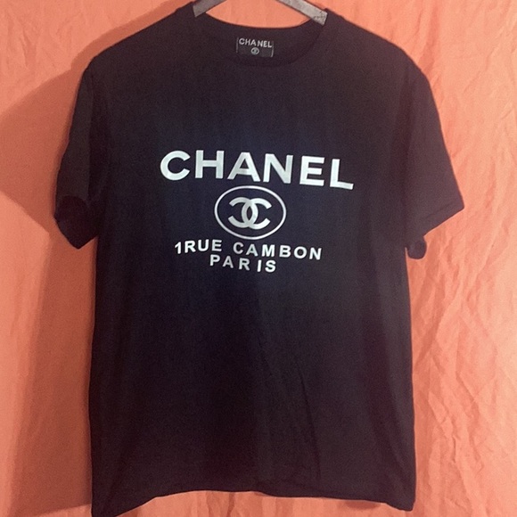 Chanel Black Graphic Tee for Men - Picture 2 of 8